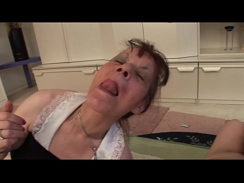 ❤️ Dúas avoas e un avó fan un trío ️ Vídeo porno a nós gl.dewporn.ru ❌